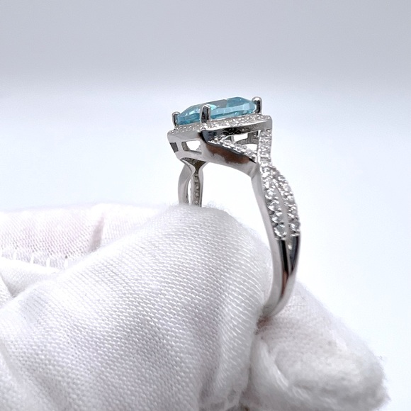 .925 Sterling Silver Aquamarine Cz Ring - Picture 14 of 17